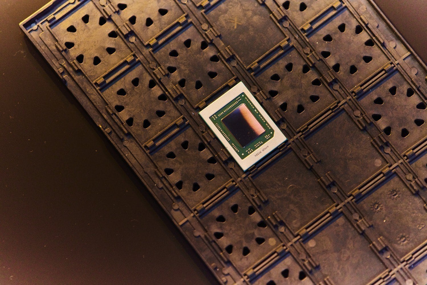 Amd Yeni Mobil Ve Masaustu Grafik Cozumlerini Duyurdu 20220105 1 1