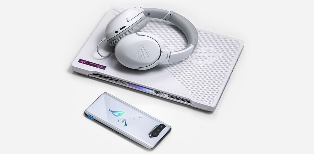 ROG Strix Go Core Moonlight White ROG Strix Go Core Moonlight White