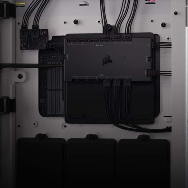 Corsair iCUE 5000T Kasa a8
