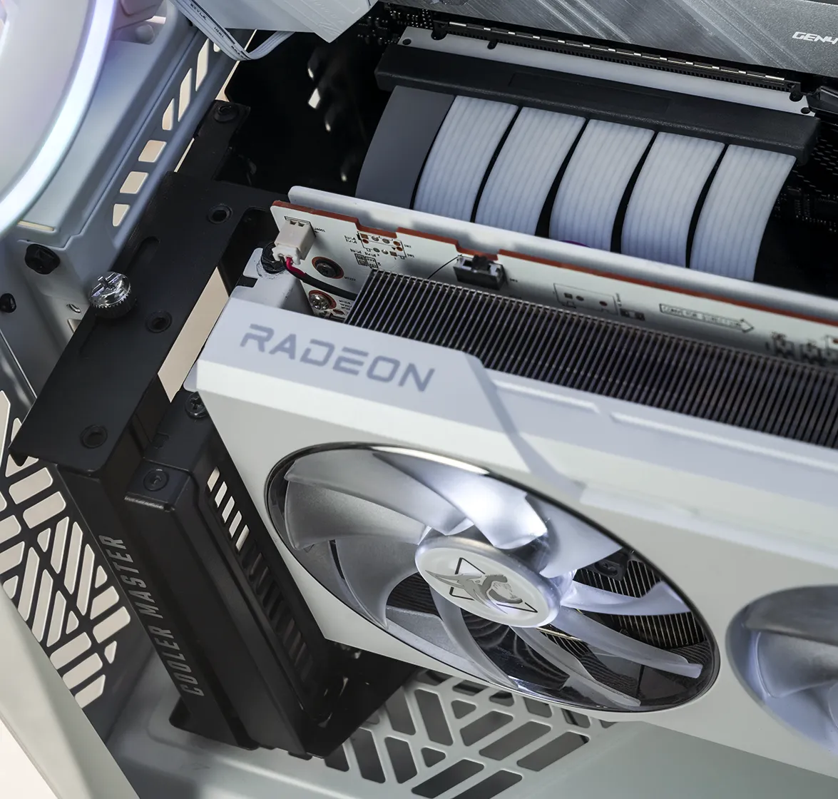 Cooler Master Pci E 4 0 Dikey Beyaz Ekran Karti Tutucu Kiti V3 Mca U000r Wfvk03 Yh6