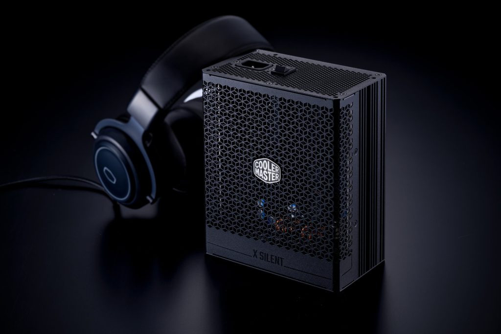 Cooler Master X Silent Edge Guc 1