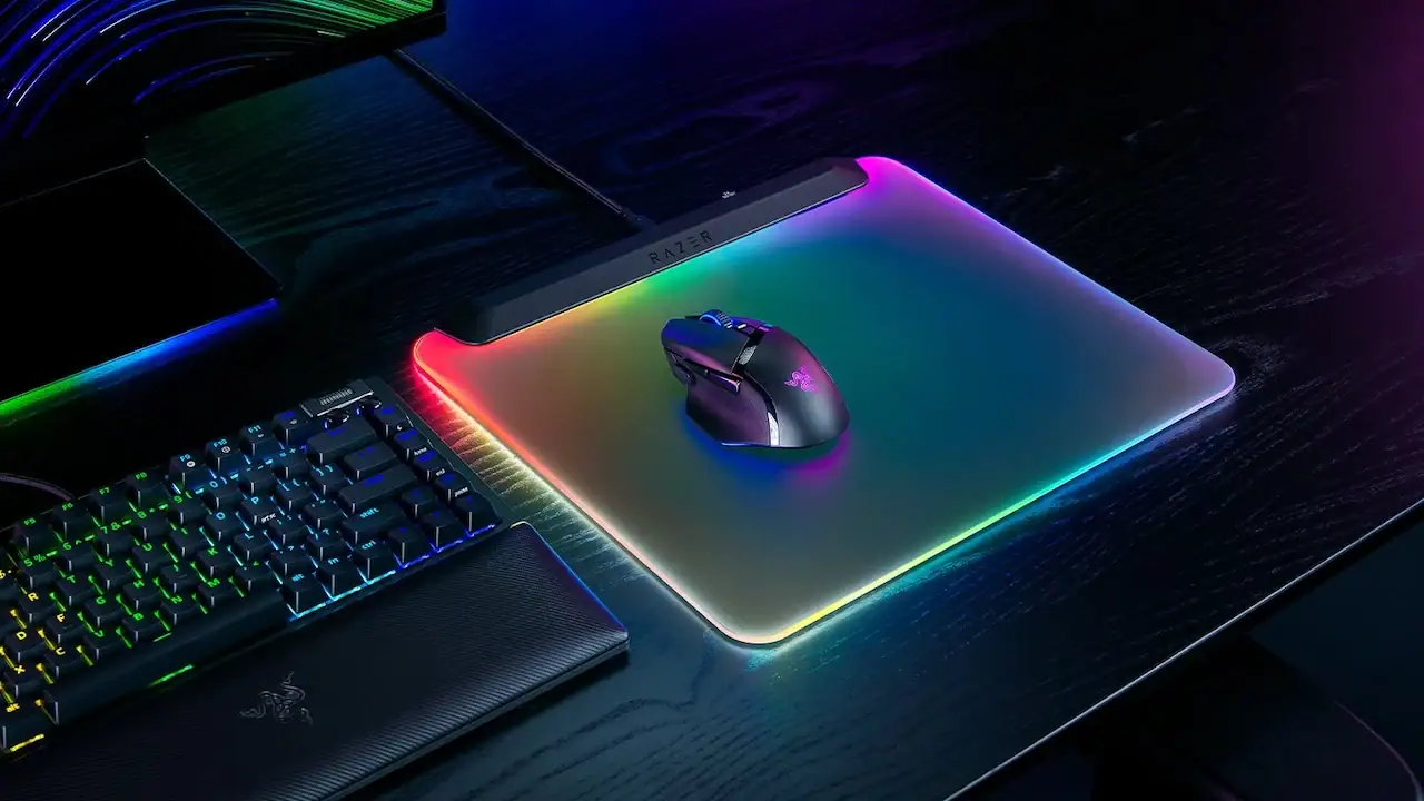 Razer Firefly V2 Pro Rgb Aydinlatmali Mouse Mat Modeli Tanitildi