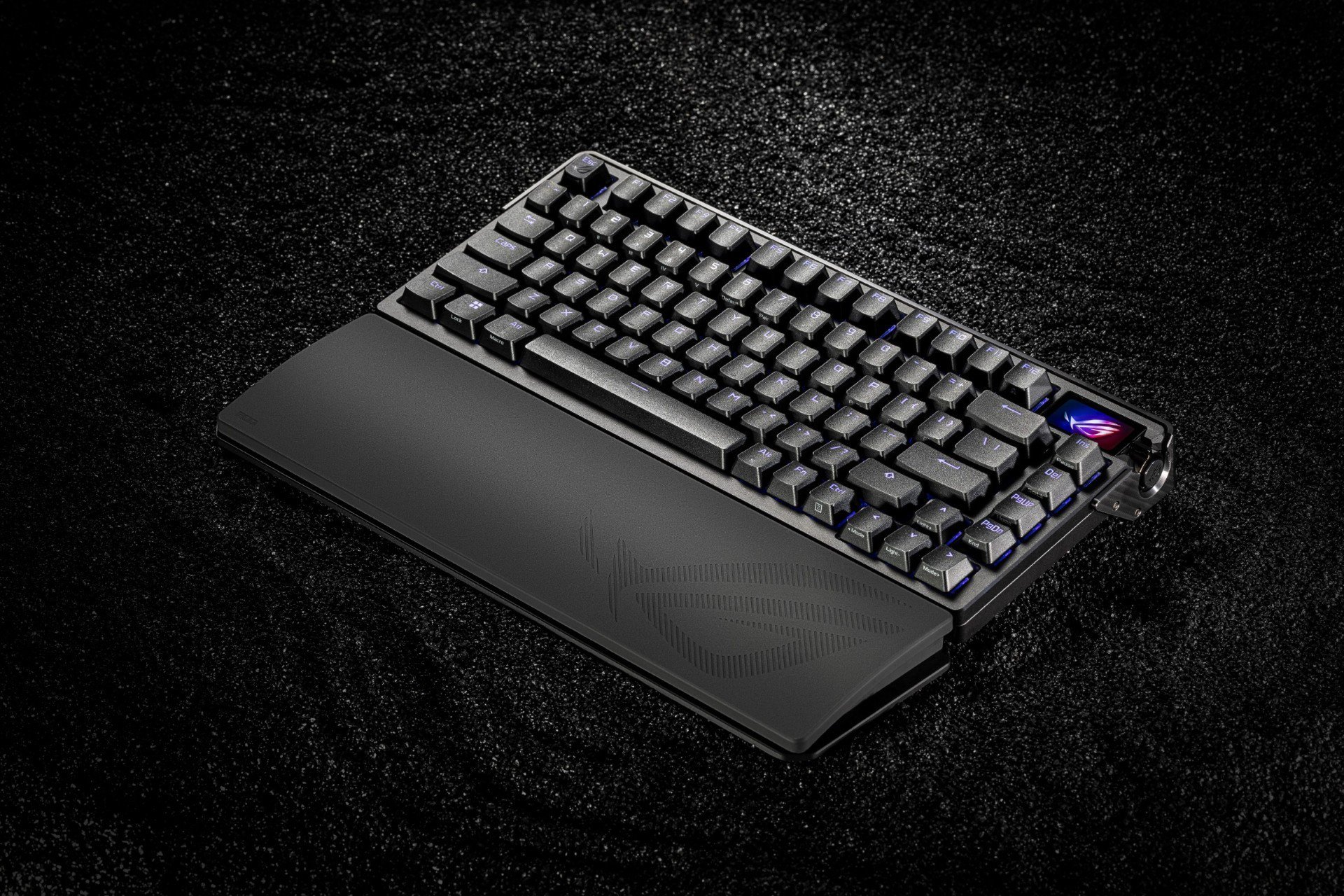 Asus Republic Of Gamers Azoth Extreme Modelini Duyurdu