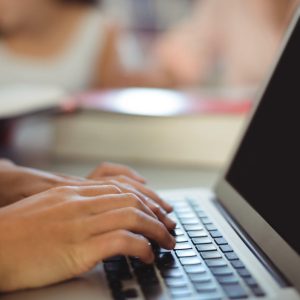Dizustu Bilgisayarinizin Omrunu Kisaltan 5 Hatali Davranis