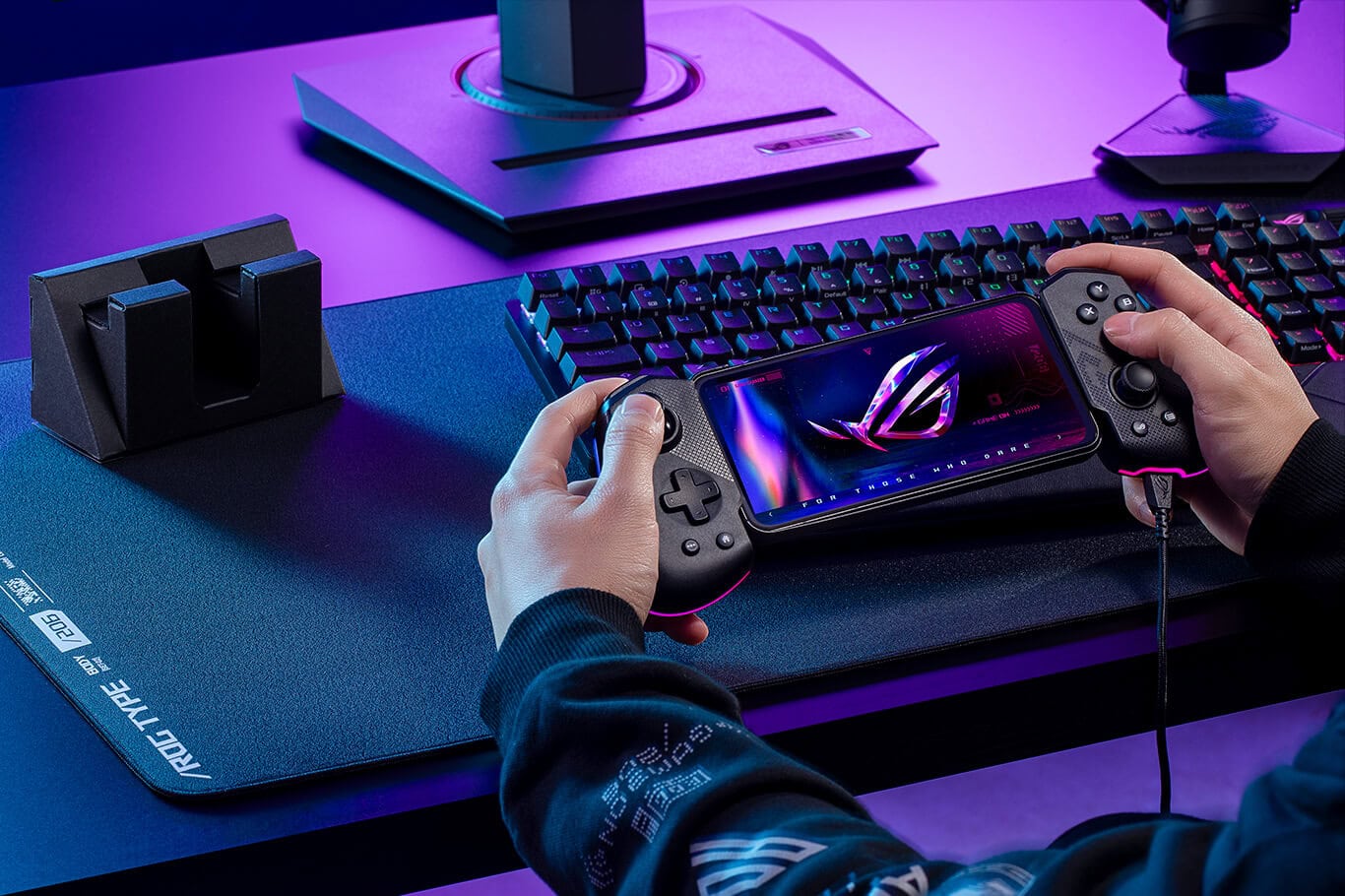 Asus Rog Tessen Mobil Oyun Kontrolcüsü H9