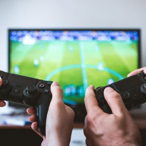 Httpswww.egevia.live507610hangi Oyun Konsolu Sizin Icin Uygun Ps5 Ve Xbox Series X Karsilastirmasi
