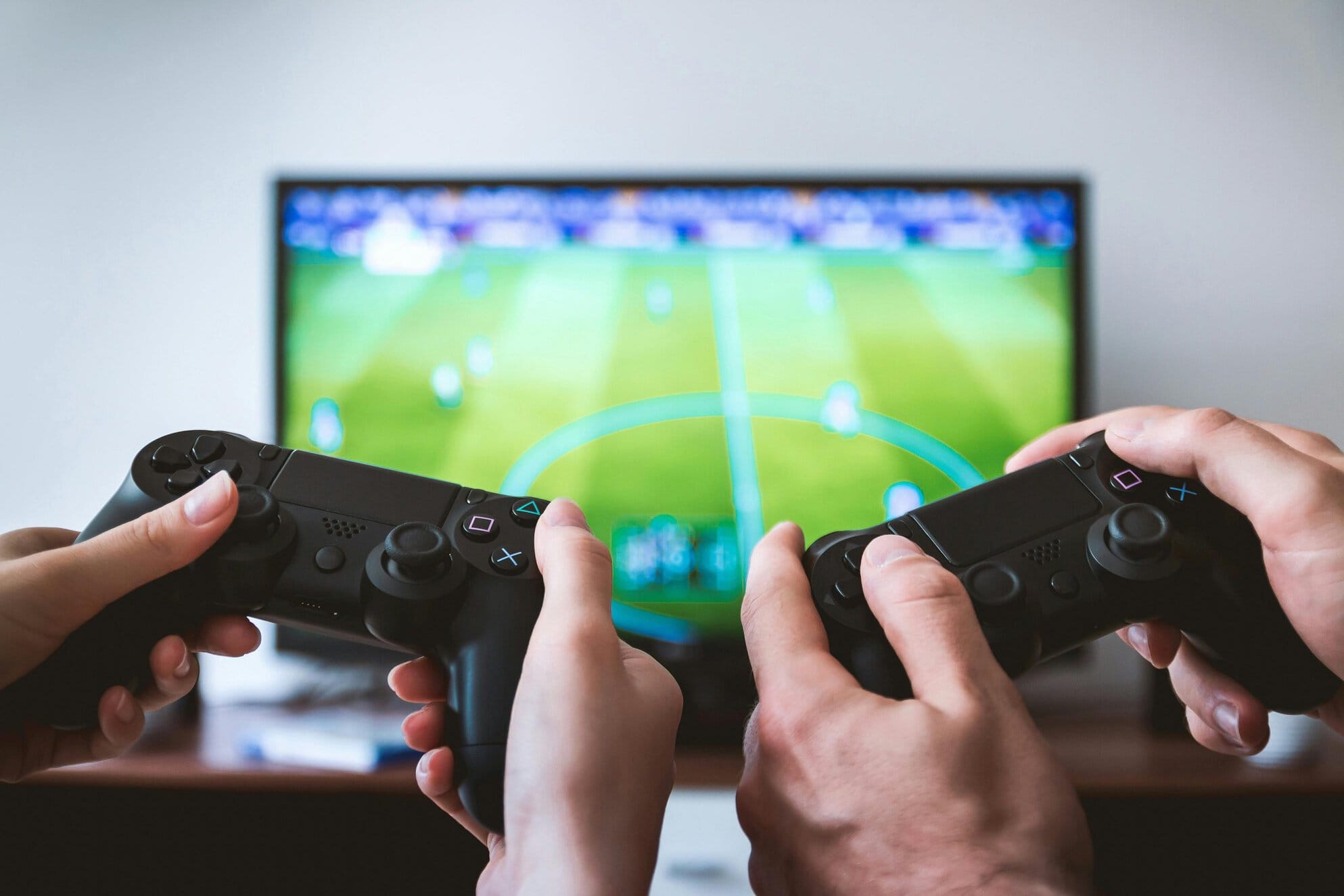Httpswww.egevia.live507610hangi Oyun Konsolu Sizin Icin Uygun Ps5 Ve Xbox Series X Karsilastirmasi