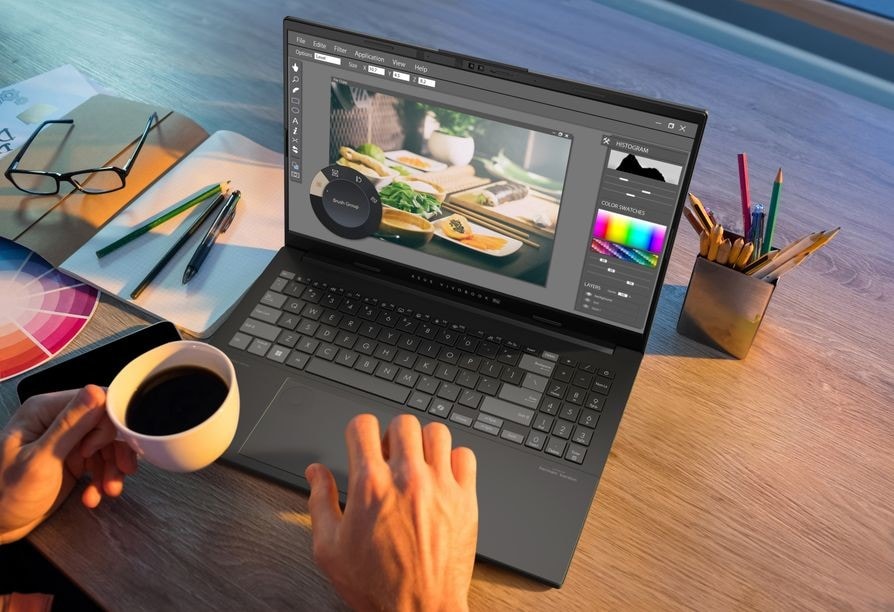 asus-vivobook-pro-15-simdi-en-yeni-yapay-zeka-ozellikli-intel-core-ultra-islemcilerle-guclendirildi-seri-2