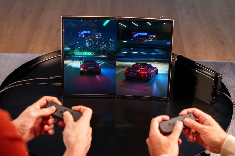 ASUS ZenScreen Fold OLED MQ17QH ASUS ZenScreen Fold OLED MQ17QH Katlanabilir Taşınabilir Monitör H17