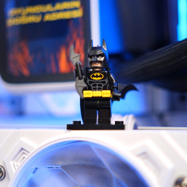 Batman The Dark Knight Black Suit 4 5cm Figur Y4