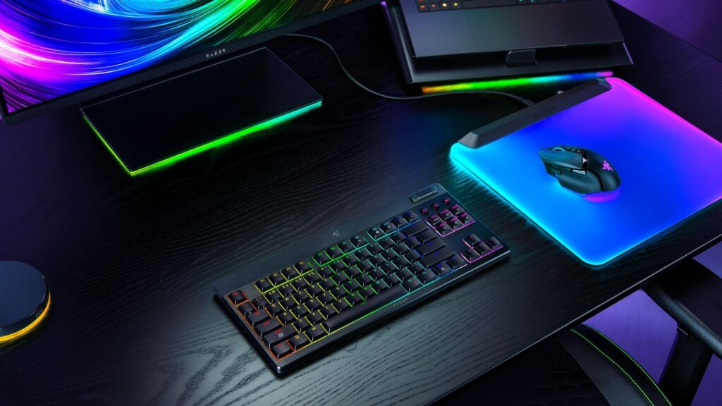 Razer Simdiye Kadarki En Donanimli Kompakt Ve Ergonomik Oyuncu Klavyesi Blackwidow V4 Low Profile Serisini Tanitti 2