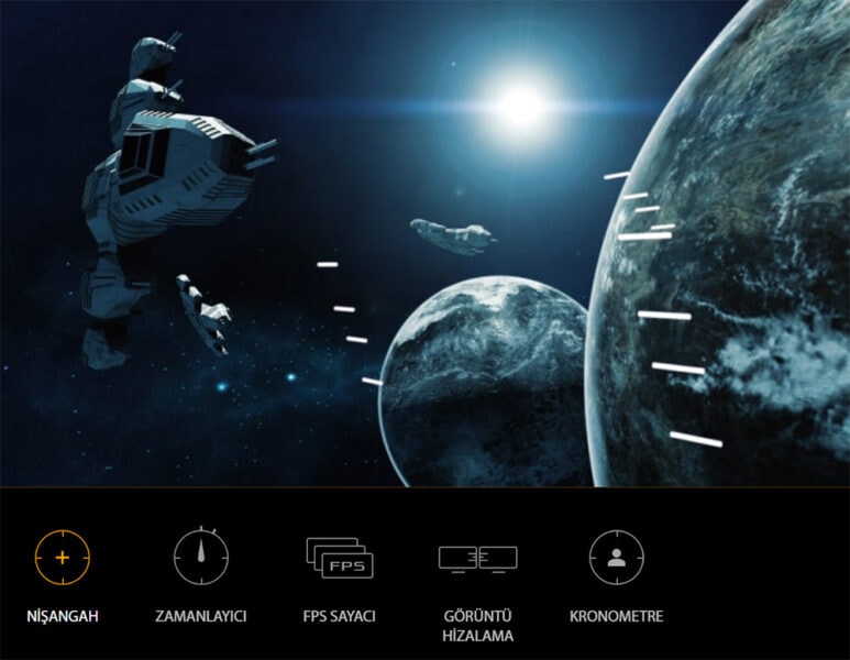 TUF Gaming VG257Q5A Kameranın uzay temalı oyun ekranında devasa gezegenler ve uzay gemileri, yüksek çözünürlüklü ve detaylı uzay görüntüsü, oyun içi ekran görüntüsü, yüksek kaliteli grafikler, FPS ayarları ve oyun kontrolleri.
