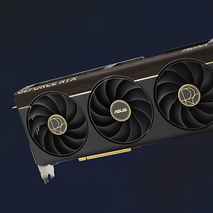 Güçlü ve şık ASUS GeForce RTX ekran kartı, oyun ve grafik tasarım performansı için yüksek kaliteli bileşenlerle donatılmıştır. Modern tasarımı ve gelişmiş soğutma teknolojisiyle üstün kullanıcı deneyimi sunar.