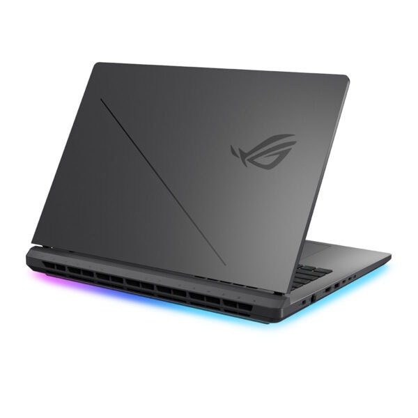 Yüksek performanslı ASUS ROG dizüstü oyun bilgisayarı, RGB ışıklandırmalı klavye ve gelişmiş soğutma sistemi ile oyun tutkunlarına özel tasarlanmıştır.