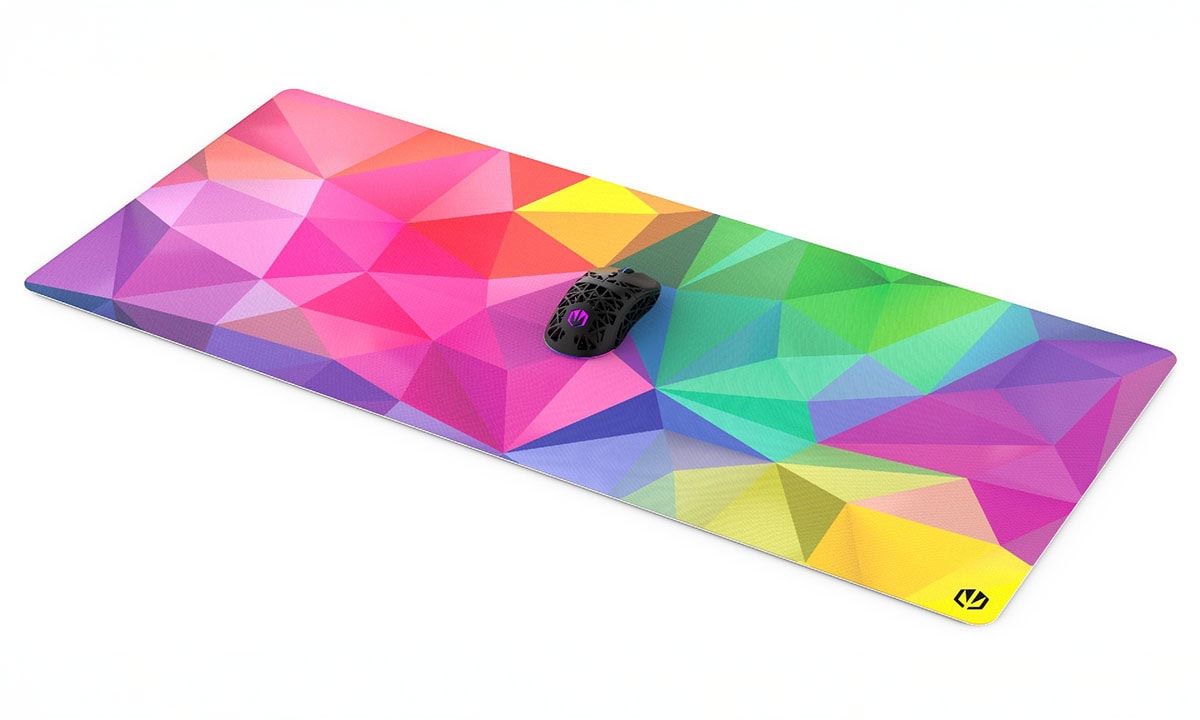 Geniş ve Dayanıklı Mousepad