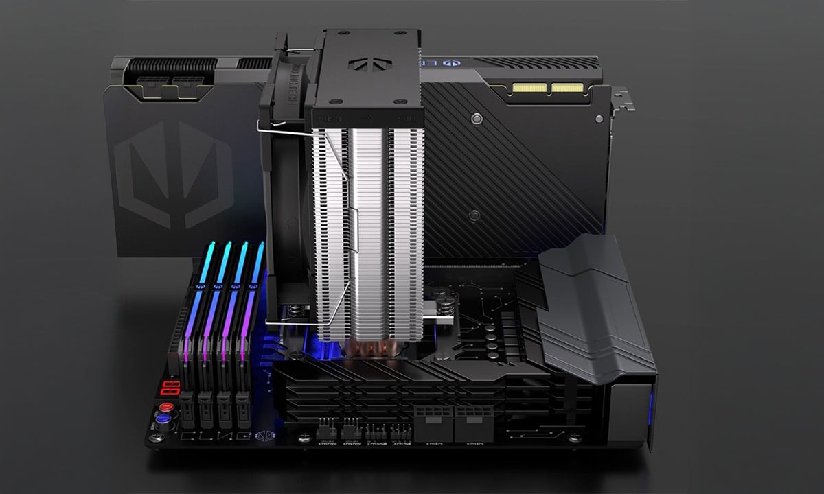 Yüksek performanslı bilgisayar anakartı ve soğutucu ile donatılmış gaming bilgisayar sistemi.
