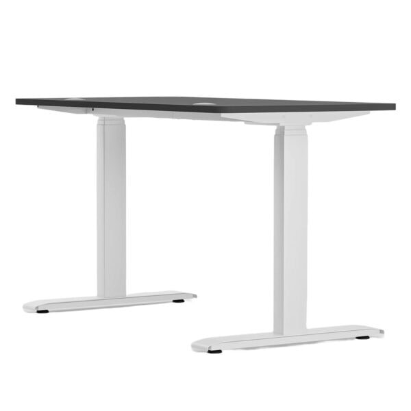 Yüksekliği ayarlanabilir ergonomik çalışma masası, modern tasarım ve dayanıklı yapıya sahip, ev ve ofis kullanımı için ideal, geniş çalışma yüzeyi ve ayak desteği ile konfor sağlar.