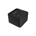 Yüksek çözünürlüklü Kişisel Şarj ve Çoklu Bağlantı İstasyonu, USB-C ve USB 3.0 portları ile hızlı şarj ve veri transferi sağlar, kablosuz şarj özelliği ile cihazlarınızı kolayca şarj edin.