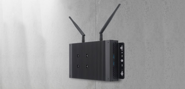 Mini PC PL64-D1 Yüksek performanslı gaming bilgisayarı için güçlü soğutmalı mini PC, çoklu bağlantı seçenekleri ve yüksek hızda veri transferi özellikleriyle modern oyun deneyimi sağlar.