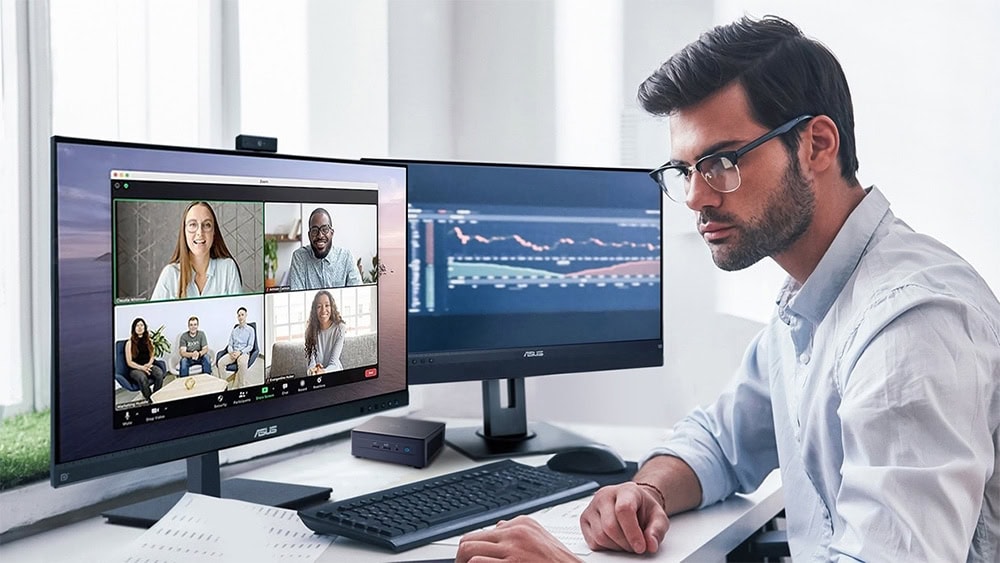 Yüksek performanslı ASUS mini bilgisayar, çoklu USB ve ses giriş çıkış portlarıyla oyun ve ofis kullanımı için ideal, dayanıklı tasarımı ve üstün hız özellikleriyle öne çıkıyor.