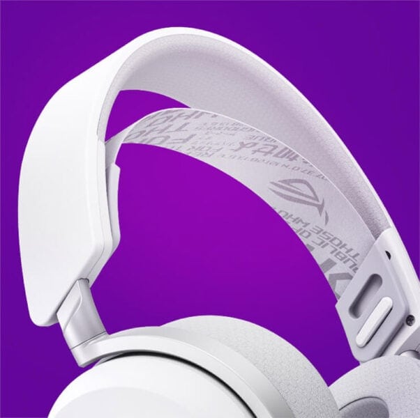 ROG Pelta White Edition Kulaklık, oyun ve müzikler için ultra konforlu ve yüksek kaliteli kablosuz tasarım, modern görünümlü beyaz renkli kulaklıklar. Gaming ve ses deneyimini en üst seviyeye çıkarır.