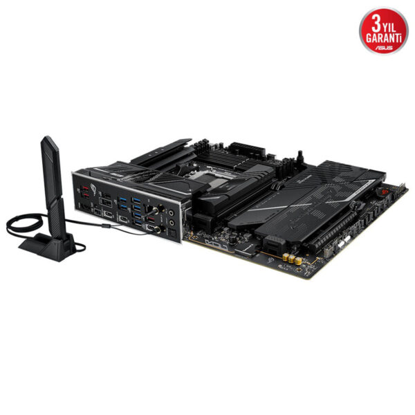 Yüksek performanslı oyun ve işlemci donanımı ile uyumlu ASUS ROG ana karta ve kablosuz antene standı, bilgisayar donanım seviyesi, masaüstü bileşenler ve oyun bilgisayarı parçaları.