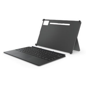Yukarıda görülen tablet ve klavye seti, oyun ve yazılım geliştirme için mükemmel uyum sağlayan taşınabilir ve hafif tasarıma sahip, modern ve kullanışlı teknolojik ürünlerdir.