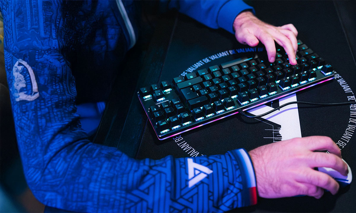 Lexip X Valiant Stellar Gaming Klavye H02