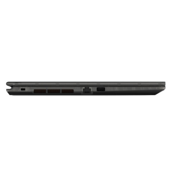 Yüksek performanslı oyun dizüstü bilgisayarı yan görünüm, hava girişleri ve bağlantı portları ile detaylı, güçlü ve modern tasarıma sahip gaming laptop.