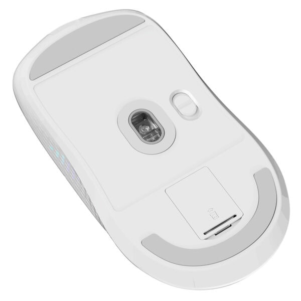 Çevreye duyarlı beyaz kablosuz lazer fare, ergonomik tasarım ve hızlı sensör teknolojisiyle oyun ve ofis kullanımı için ideal.
