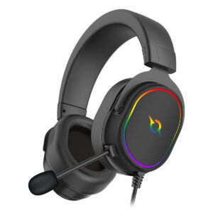 Yüzdeki RGB ışıklı gaming kulaklık, profesyonel oyun deneyimi için tasarlanmış yüksek kaliteli oyun aksesuarı. Konforlu kulak yastıkları ve ayni zamanda mikrofon ile mükemmel ses ve iletişim sağlar.