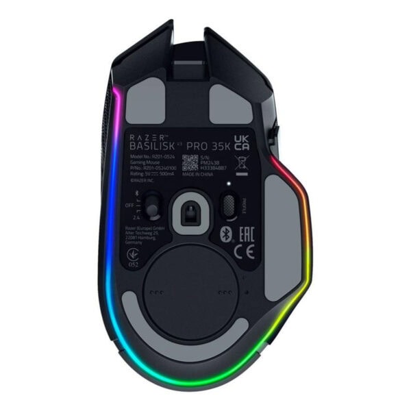 Yüksek çözünürlüklü Razer Basilisk V3 Pro 35K oyun faresinin alt kısmı detaylı görünümü. RGB aydınlatmalı tasarımı ve ergonomik yapısıyla profesyonel gamers için ideal. onaylı kaliteli teknoloji ve dayanıklı yapı.
