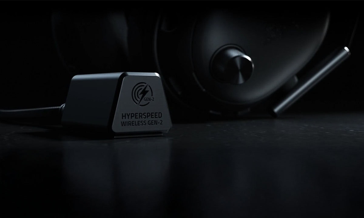 Razer BlackShark V3 Pro Beyaz Gaming Kulaklık H2