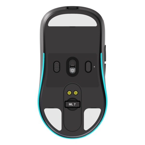 Yüksek çözünürlüklü bilgisayar faresi, ergonomik tasarım ve gelişmiş DPI ayarlarıyla oyun ve ofis kullanımı için ideal, LED ışık detaylarıyla şık görünüm sağlar.