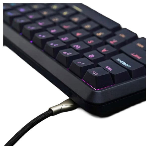 Renkli LED ışıklı bilgisayar oyuncu klavyesi, ergonomik tasarımı ve yüksek hassasiyetli tuşlarıyla gaming ve ofis kullanımı için ideal. Uzun ömürlü ve dayanıklı yapısıyla üstün performans sağlar.