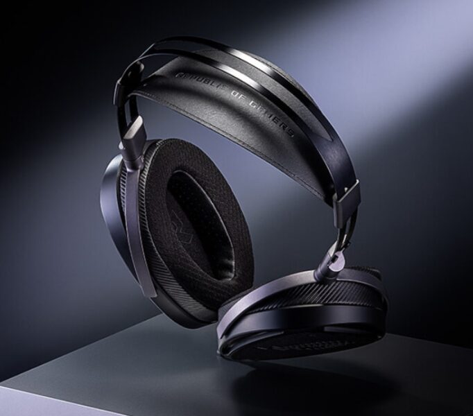 ROG Kithara Gaming Headset HIFIMAN düzlemsel manyetik sürücüye sahip ASUS ROG Kithara 100 mm gaming kulaklık, PS5 uyumlu, yüksek ses kalitesi ve konfor sağlar.