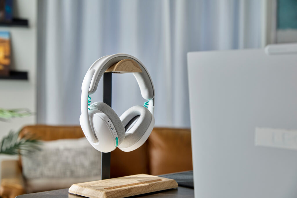 Logitech Gden Yeni Kablosuz Oyuncu Kulakligi Logitech G325 Lightspeed 3