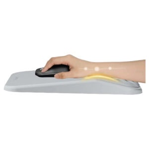 ProtoArc MP50 ergonomik PU deri bilek destekli mouse pad, konforlu ve şık tasarımıyla bilgisayar kullanımı sırasında bilek sağlığını korur.