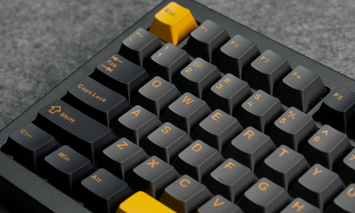 PBT Çift Katmanlı Tuş Kapakları