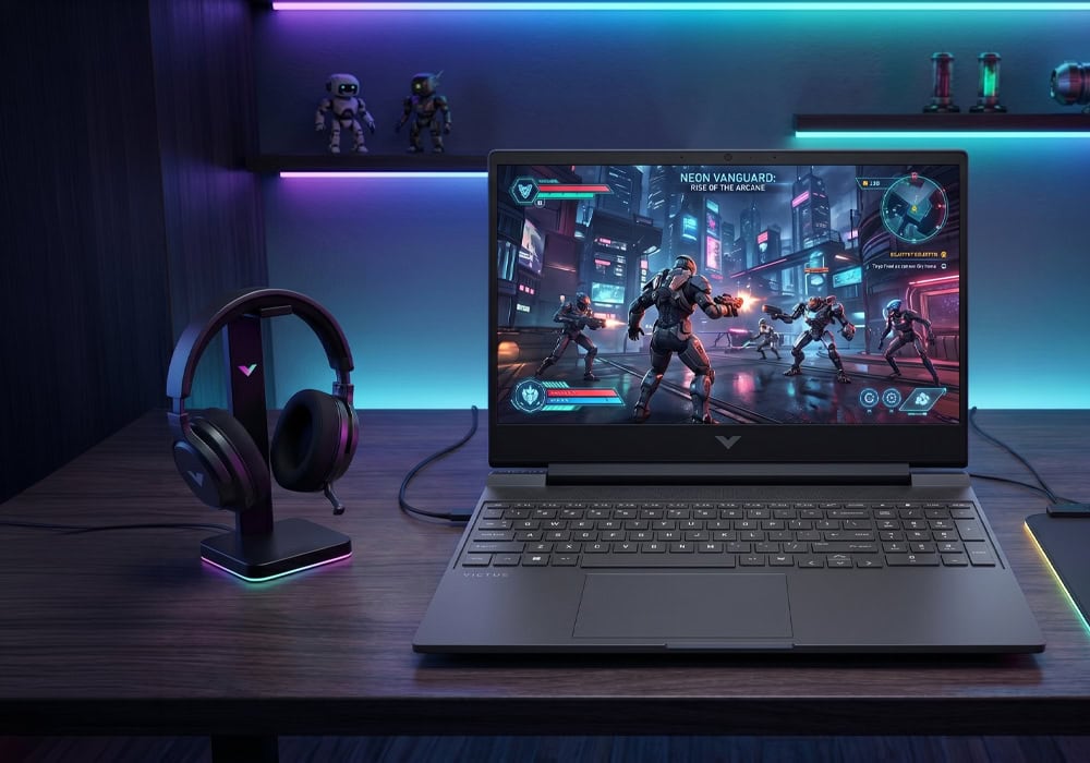 Yapay zeka teknolojisiyle donatılmış oyun laptopu ve RGB aydınlatmalı kulaklıklar, yüksek performans ve mükemmel ses deneyimi sunar. Neon ışıklar ve modern tasarım ile gaming odanızı tam.