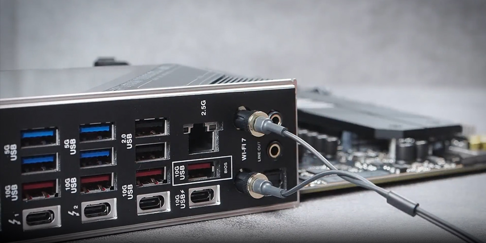ASUS ROG Strix B860-I Gaming WiFi 9066MHz (OC) DDR5 Soket LGA1851 M.2 HDMI DP Thunderbolt Mini-ITX Anakart h10