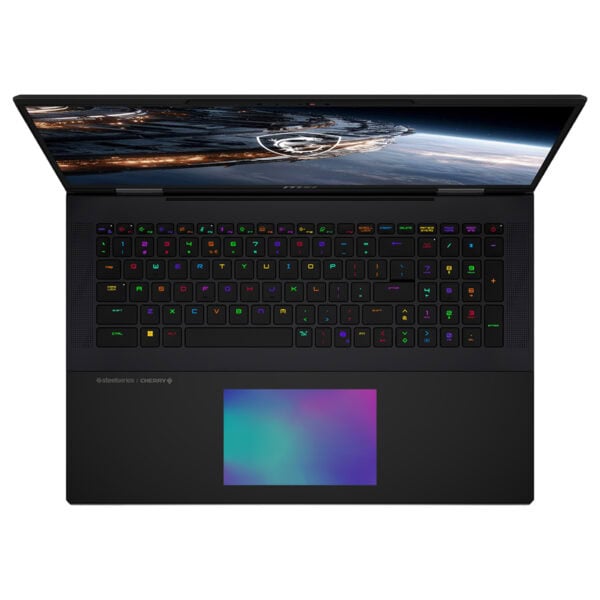 MSI TITAN 18 HX oyun dizüstü bilgisayarı, RGB aydınlatmalı klavye ve 4K UHD ekran ile yüksek performanslı oyun deneyimi sunar.