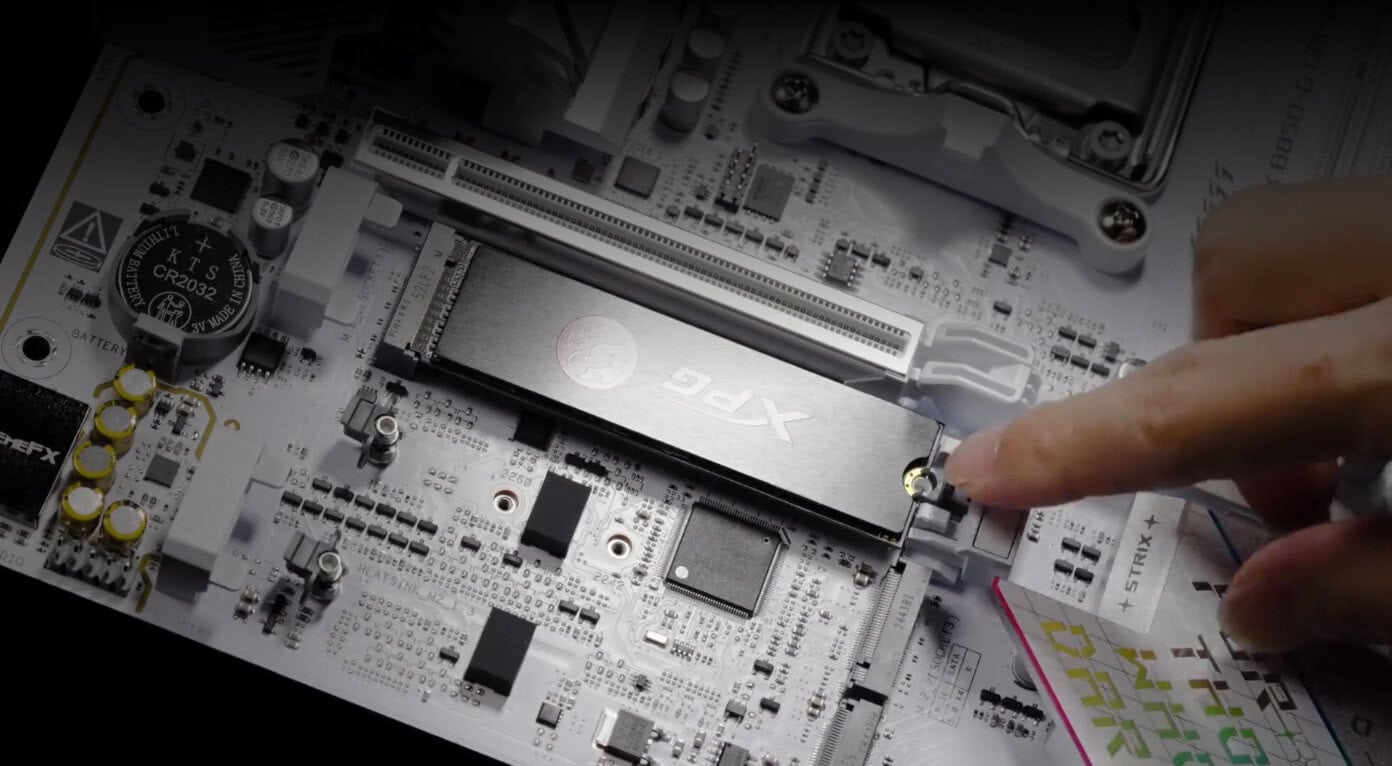 ROG STRIX B850-G GAMING WIFI ASUS ROG STRIX B850-G GAMING WIFI 8000MHz (OC) DDR5 Soket AM5 M.2 HDMI DP mATX Anakart h16